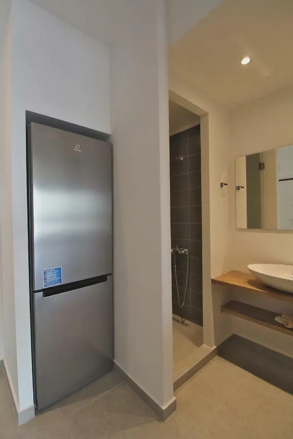 Yellow Suite Group Mesitiki Thessaloniki Apartment